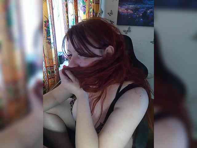 MiaLovely webcam