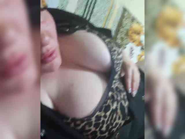 MiaLovely webcam