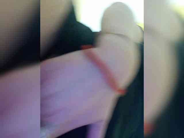 MiaLovely webcam