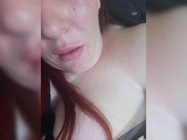 MiaLovely webcam