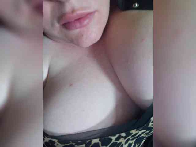 MiaLovely webcam
