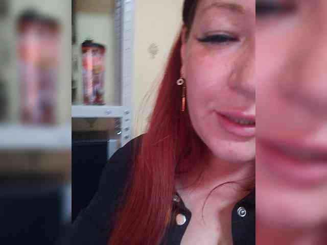 MiaLovely webcam