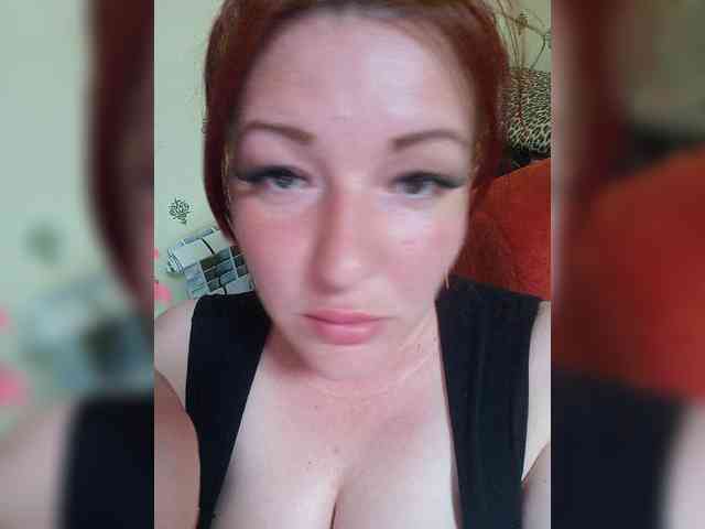 MiaLovely webcam
