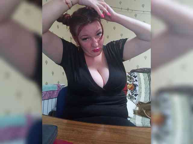 Live stream of MiaLovely