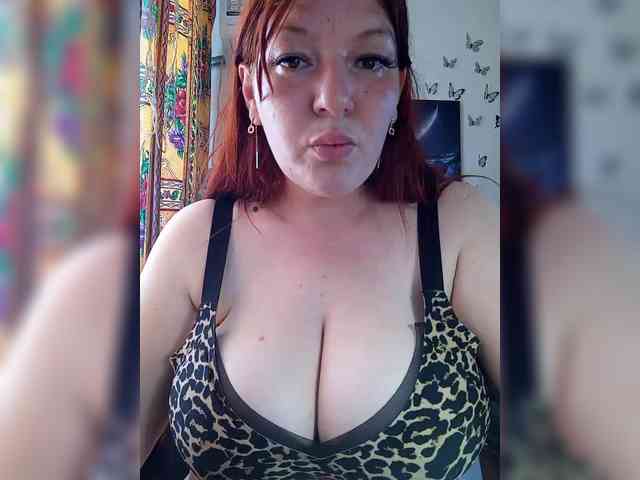MiaLovely webcam