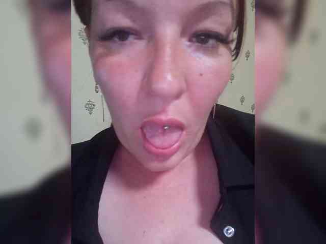 MiaLovely webcam