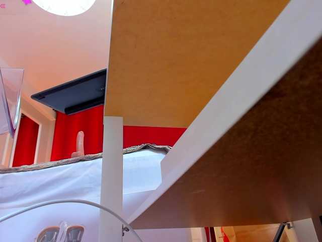 Anyssia live cam