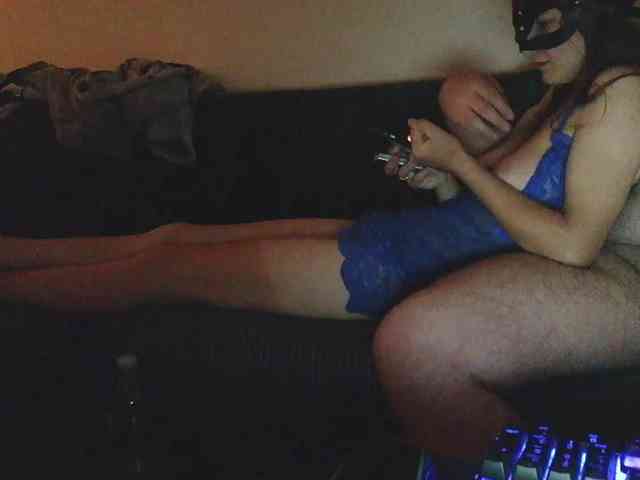 eva-adam2677 webcam