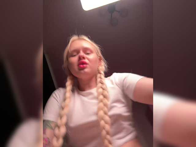 Live трансляция LuxBby - slutnetki.online