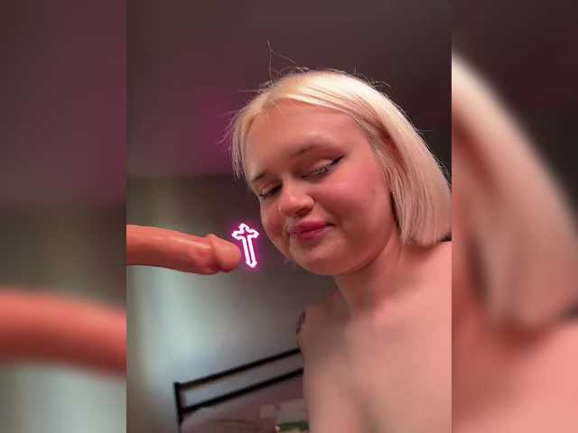 LuxBby live cam on BongaCams