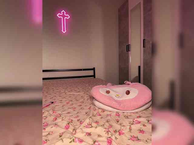 LuxBby webcam