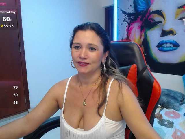 Sex chat gratuit in direct cu noelia-milf19 pe BongaCams