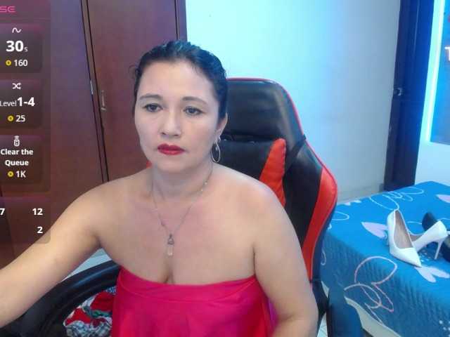 noelia-milf19 live cam on BongaCams