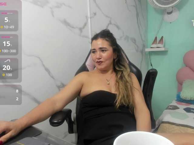noelia-milf19 live cam on BongaCams