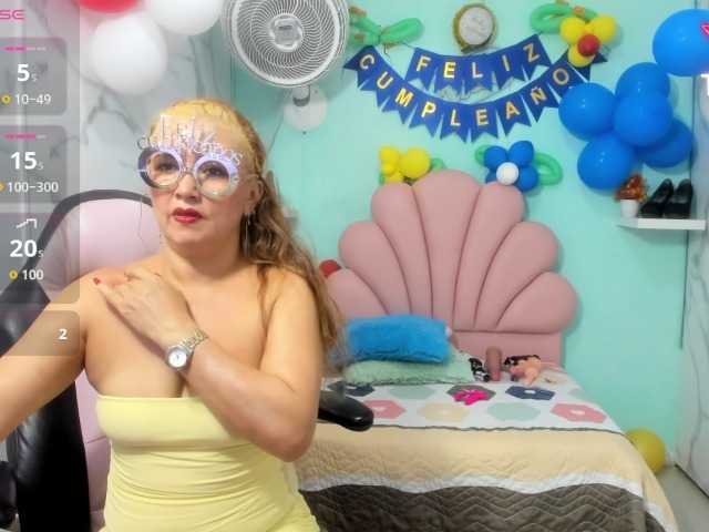 noelia-milf19 live cam on BongaCams