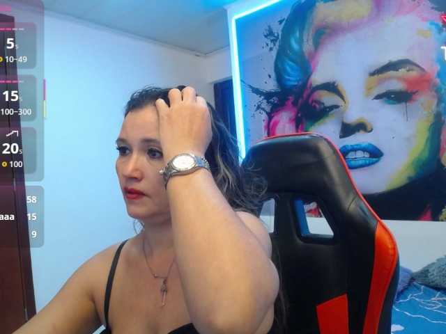 noelia-milf19 live cam on BongaCams
