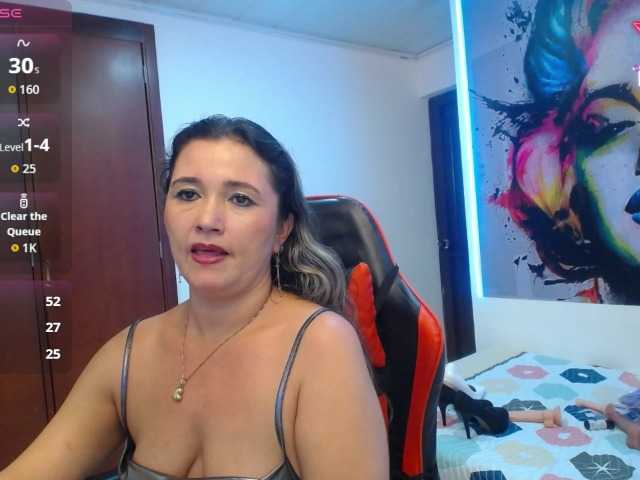 noelia-milf19 live webcam show