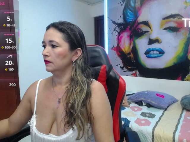 noelia-milf19 live sex show
