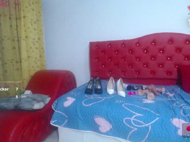 noelia-milf19 live cam on BongaCams