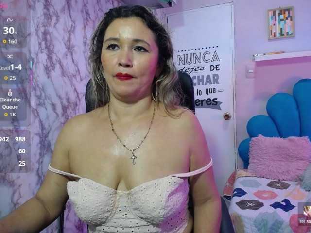 noelia-milf19's BongaCams show and profile