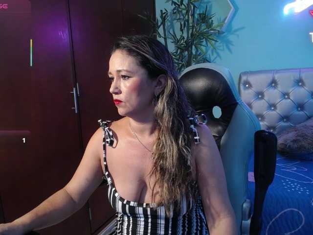 noelia-milf19 online