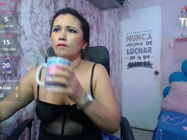 noelia-milf19 live cam on BongaCams