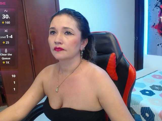 noelia-milf19 live webcam show