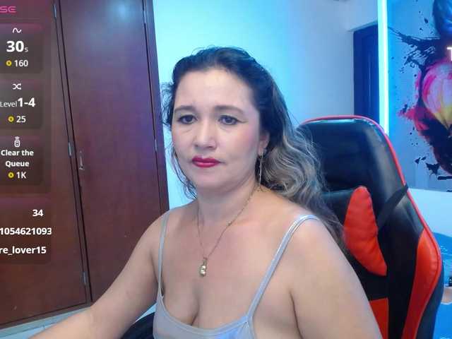 noelia-milf19 live webcam show