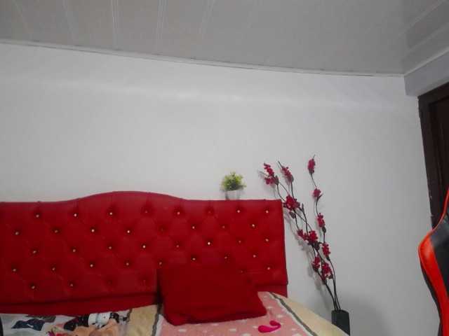 noelia-milf19 live cam on BongaCams