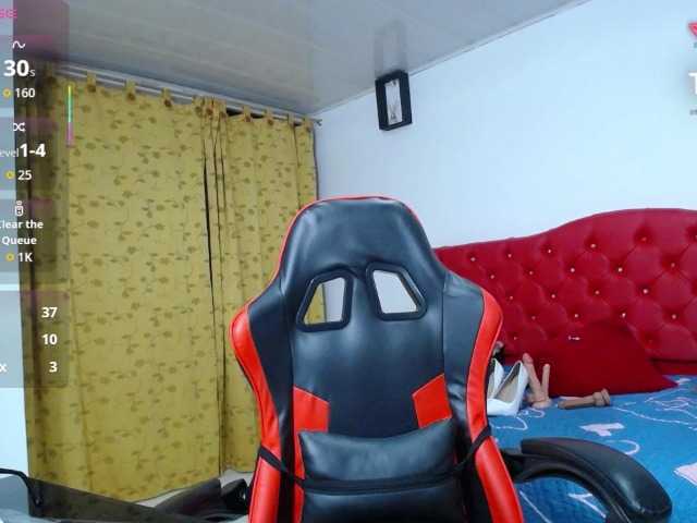 noelia-milf19 live cam on BongaCams