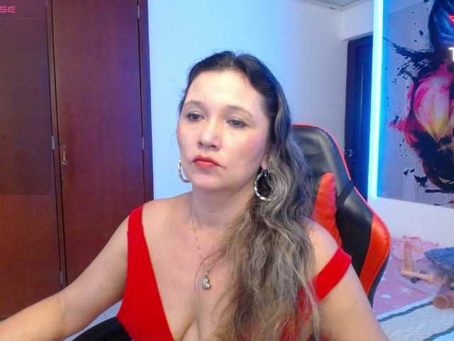 noelia-milf19 live sex show