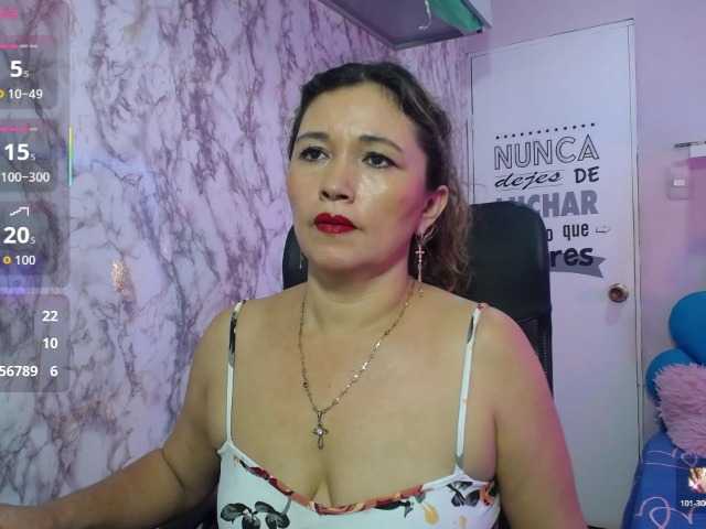 noelia-milf19 webcam