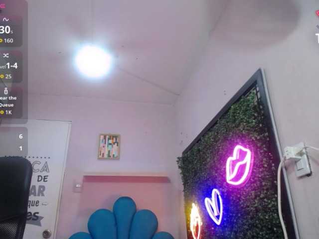 noelia-milf19 live cam on BongaCams