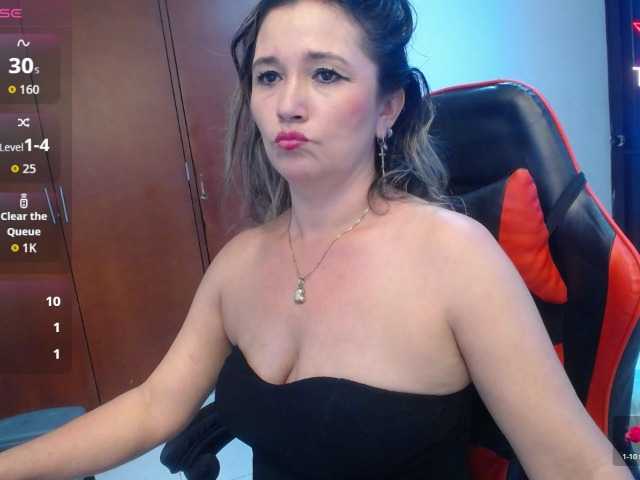 noelia-milf19 live webcam show