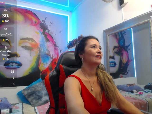 noelia-milf19 live cam on BongaCams