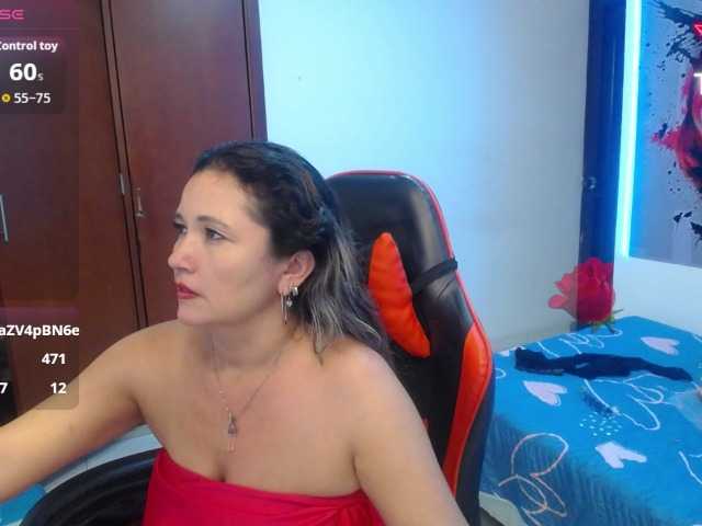noelia-milf19 live cam on BongaCams