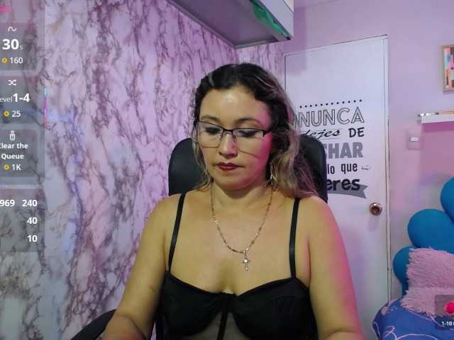 noelia-milf19's BongaCams show and profile