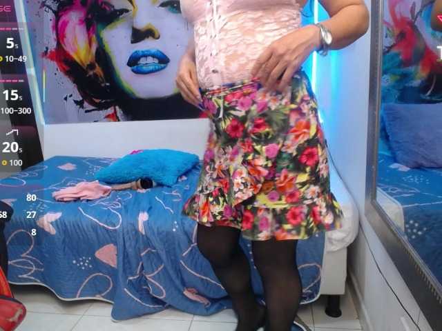 noelia-milf19 live cam on UnifiedCams