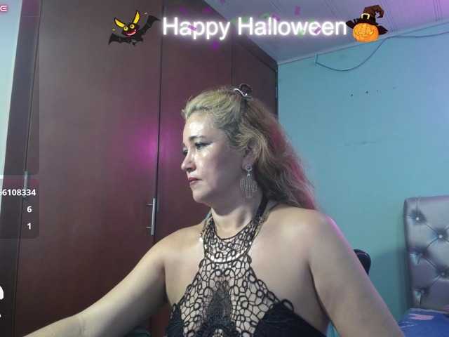 noelia-milf19 live cam on BongaCams