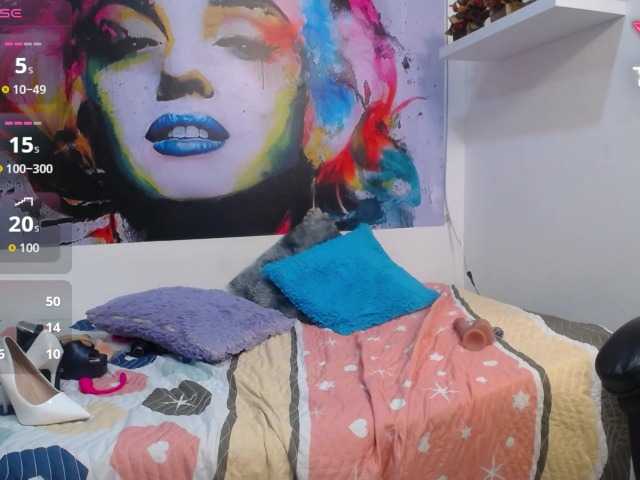 noelia-milf19 live cam on BongaCams