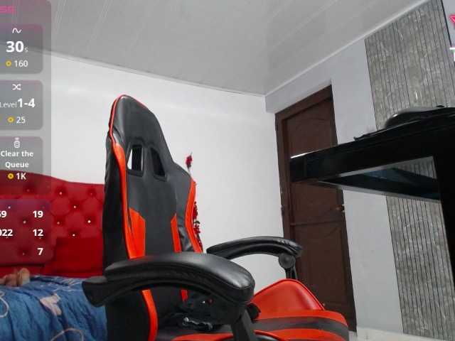 noelia-milf19 live cam on BongaCams