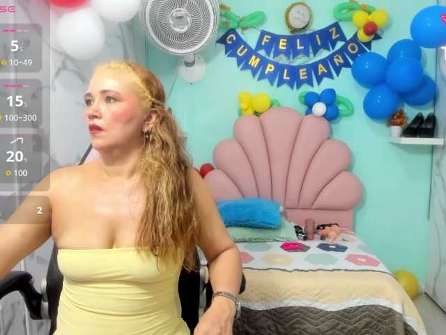 noelia-milf19 live cam preview