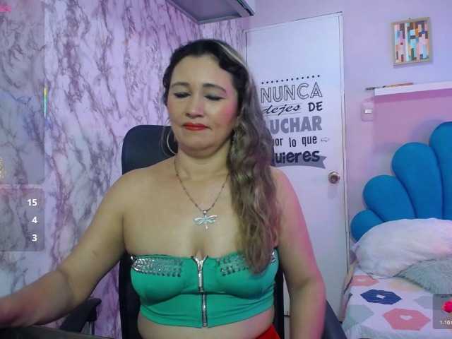 noelia-milf19's BongaCams show and profile