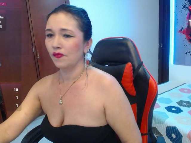 noelia-milf19 live webcam show