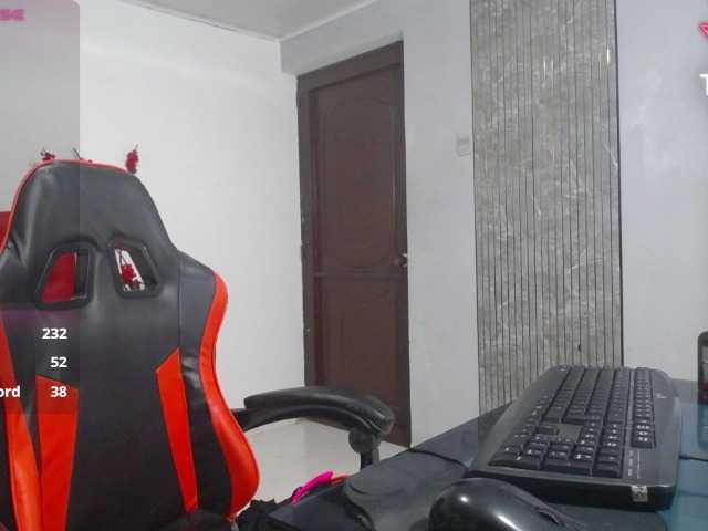 noelia-milf19 live cam on BongaCams