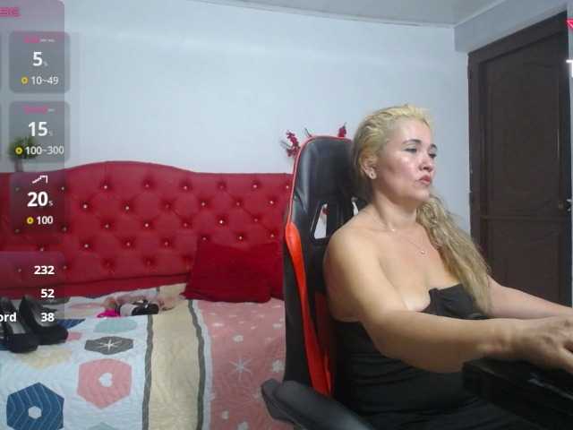 noelia-milf19 live cam preview