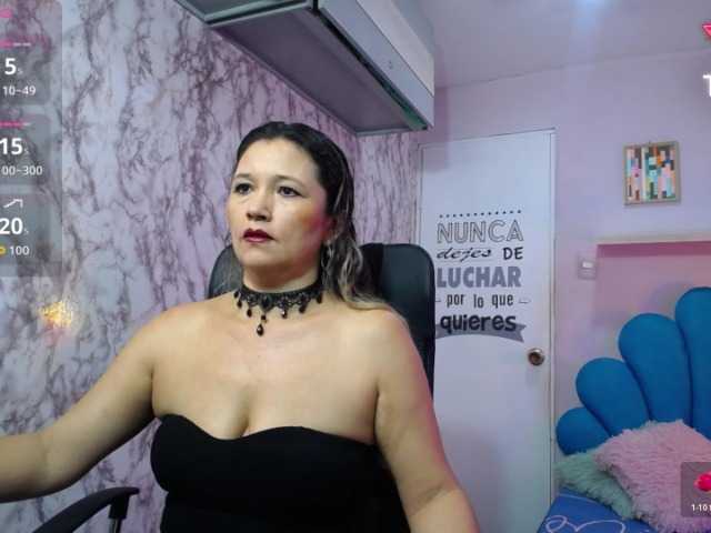 noelia-milf19 live cam