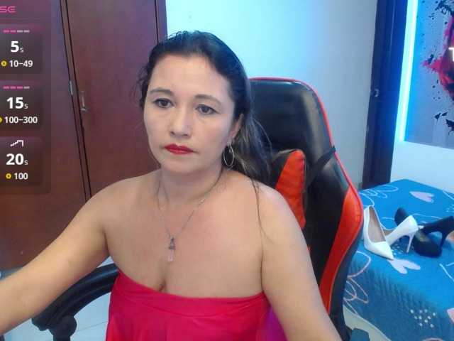 noelia-milf19 live cam on BongaCams