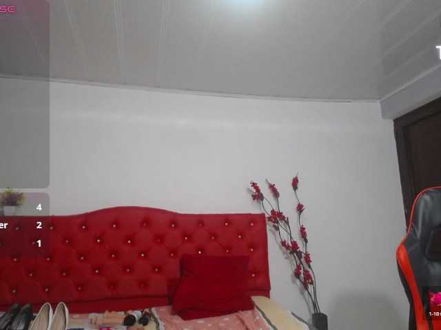 noelia-milf19 live cam preview