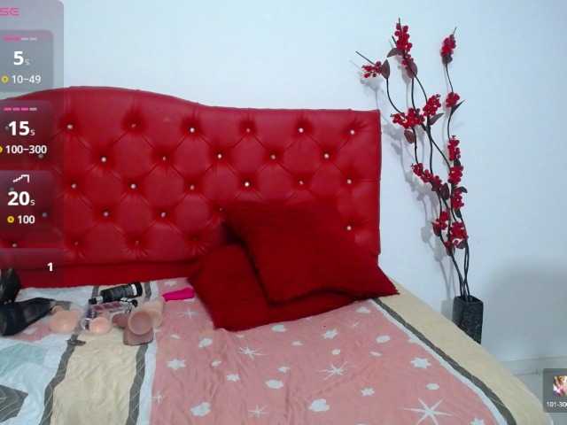 noelia-milf19 live cam on BongaCams